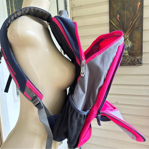 Under Armour backpack - Picture 7 of 11